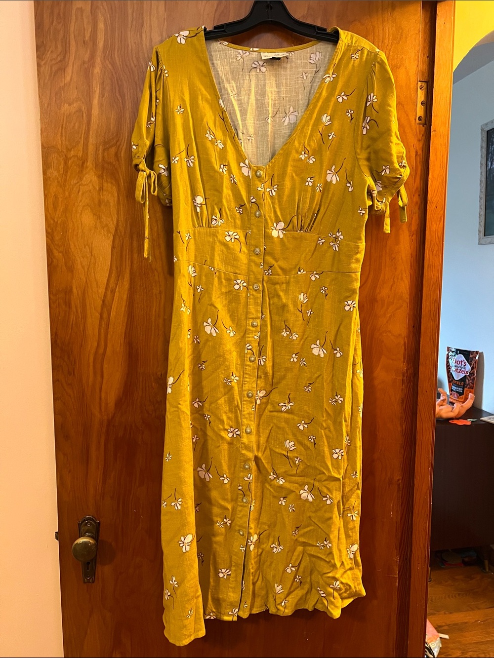 Universal Thread Mustard Yellow Floral Midi Button-Front Dress